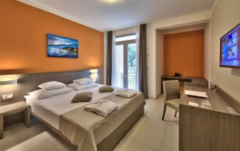 Crvena Luka Resort (pokoje)