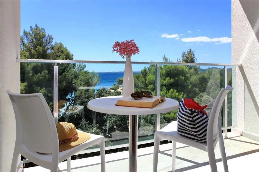Crvena Luka Resort (pokoje)