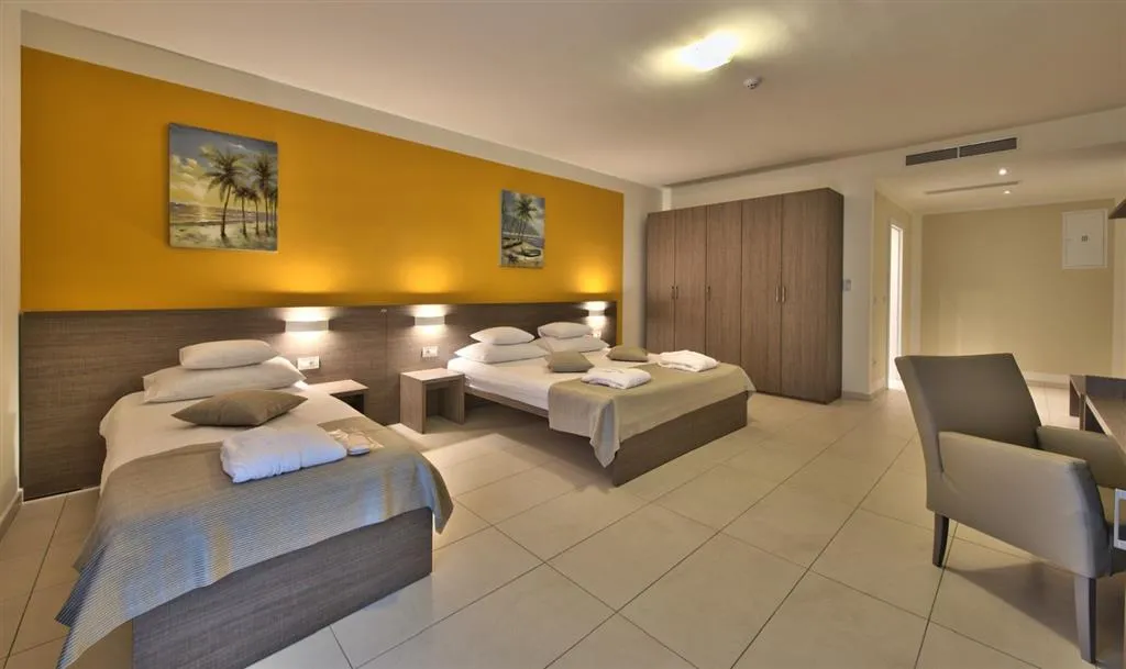 Crvena Luka Resort (pokoje)