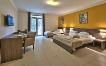 Crvena Luka Resort (pokoje)