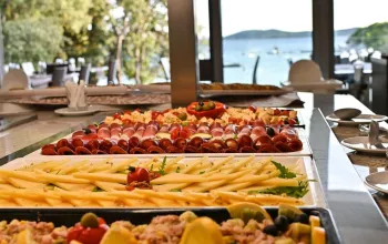 Crvena Luka Resort (apartmány)