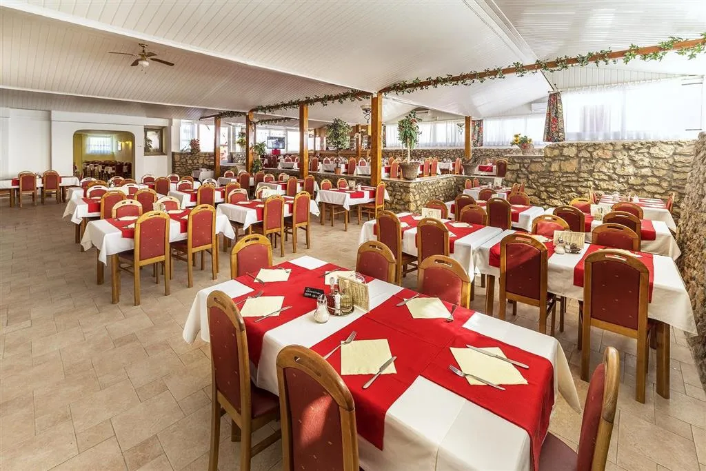 Hotel Omorika (Punat)
