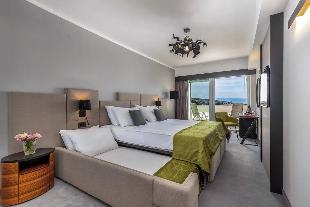Hotel Omorika (Crikvenica)