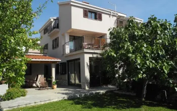 Apartmánový dům Damir Apartmánový dům Damir – dárek a zážitek