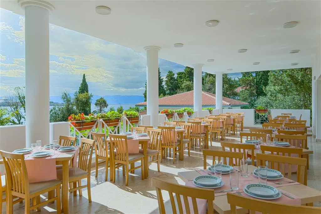 Hotel Delfin (Omišalj)