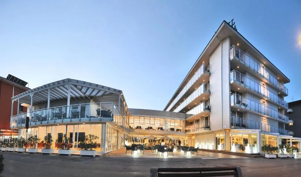Hotel Marina Palace