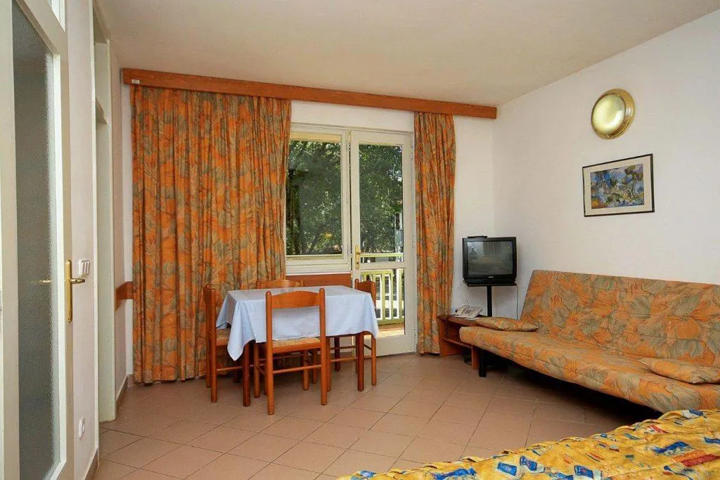 Apartmány Polynesia s polopenzí