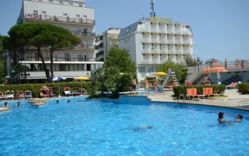 Hotel City
