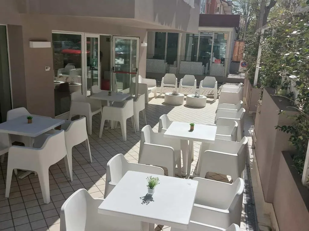 Hotel Little