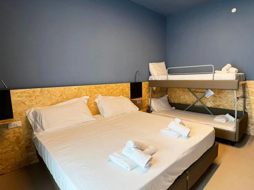 Hotel Little