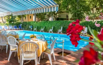 Hotel Athena