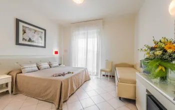 Hotel Athena