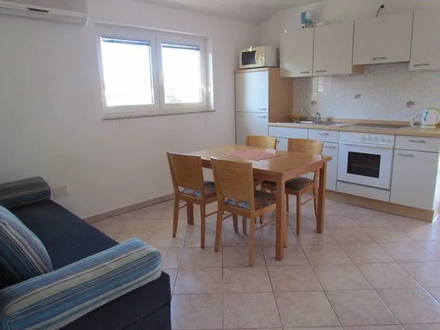 Apartmány Damir (Sv. Filip i Jakov)