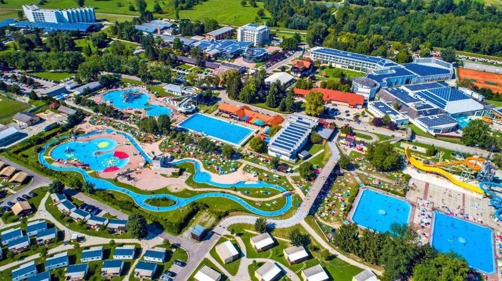 Wellness pobyt s dopravou a polopenzí v největším termálním komplexu ve střední Evropě – Terme Čatež