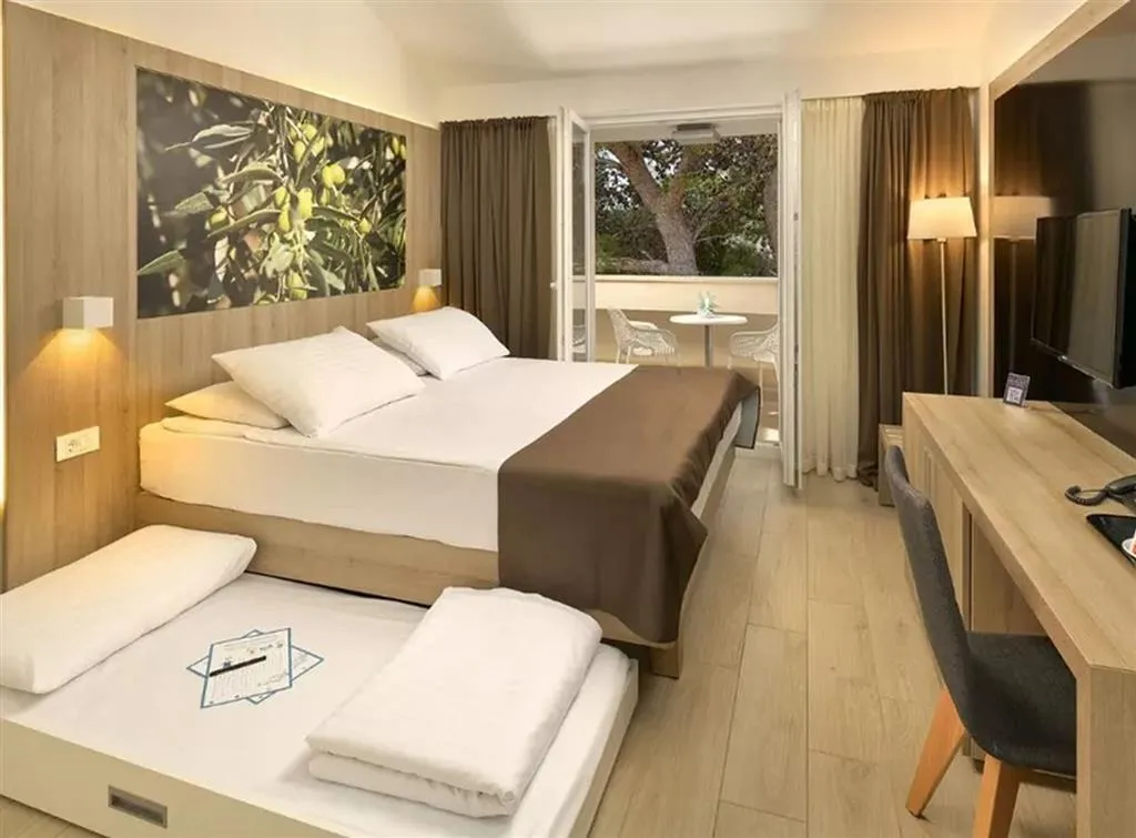 Medora Auri Family Beach Resort