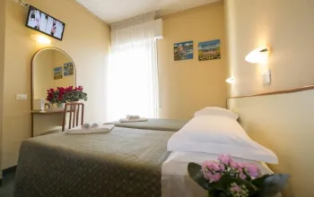 Hotel Crosal