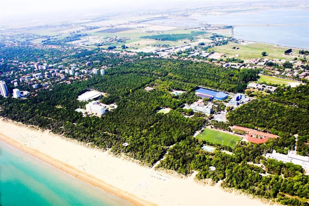 Bella Italia Efa Village