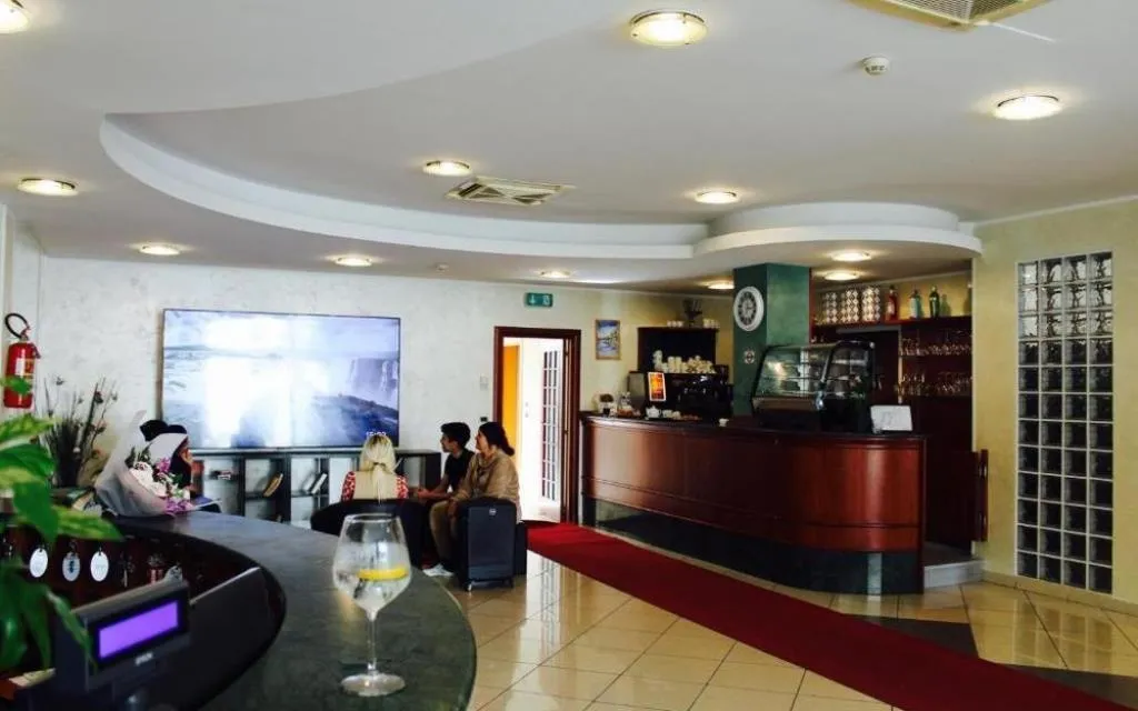 Hotel Blue