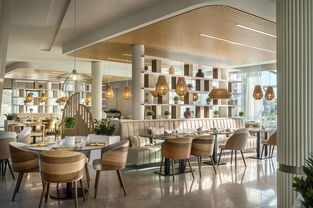 Valamar Lacroma Hotel