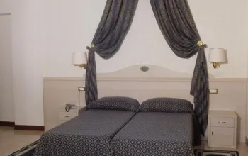 Hotel Caravelle
