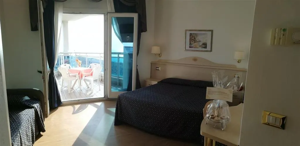 Hotel Caravelle