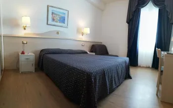 Hotel Caravelle