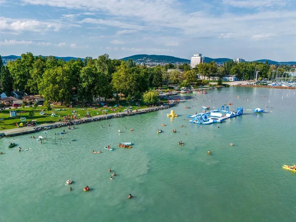 Kemp Balatontourist Füred (bungalovy)