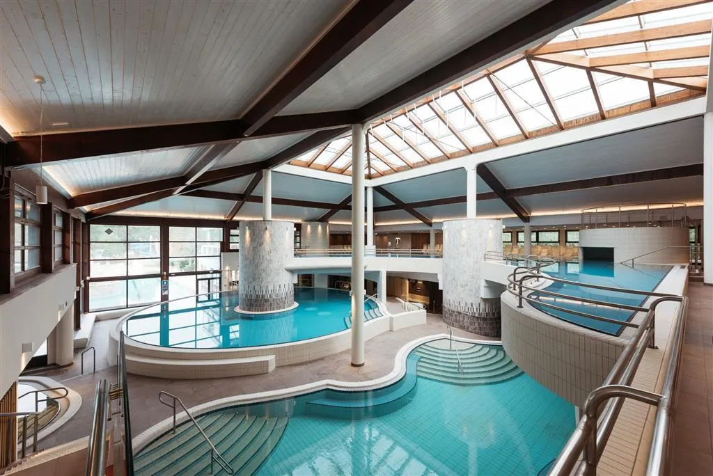 Wellness pobyt s dopravou a polopenzí ve slavných Terme 3000 – Hotel Termal
