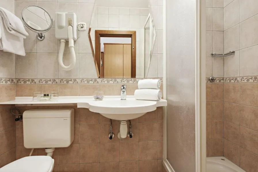 Wellness pobyt s dopravou a polopenzí ve slavných Terme 3000 – Hotel Termal