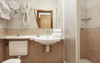 Wellness pobyt s dopravou a polopenzí ve slavných Terme 3000 – Hotel Termal