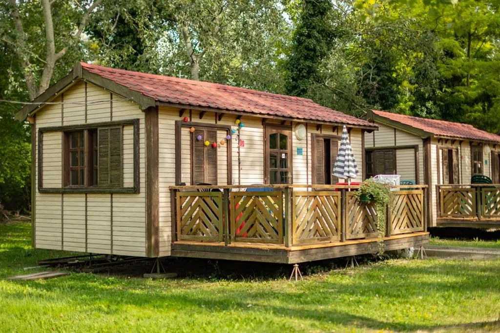 Kemp Balatontourist Naturist Berény