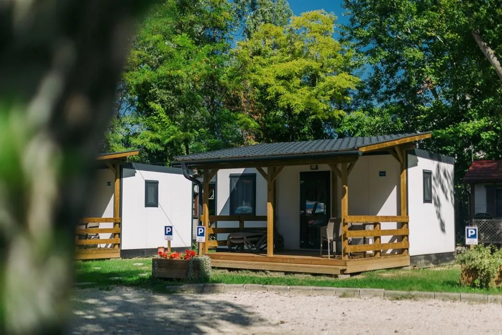 Kemp Balatontourist Naturist Berény