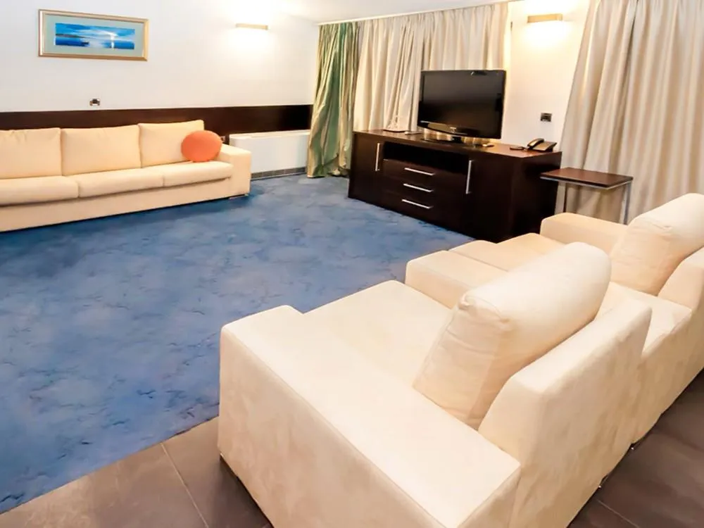 Hotel Maxim (apartmány)