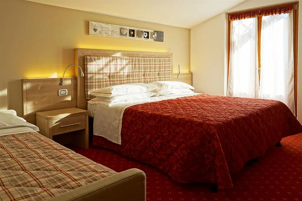 Hotel Alpina