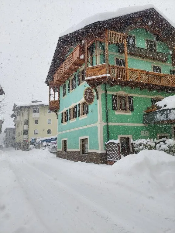 Hotel Alpina