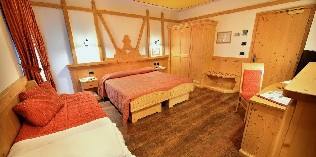 Hotel Adamello