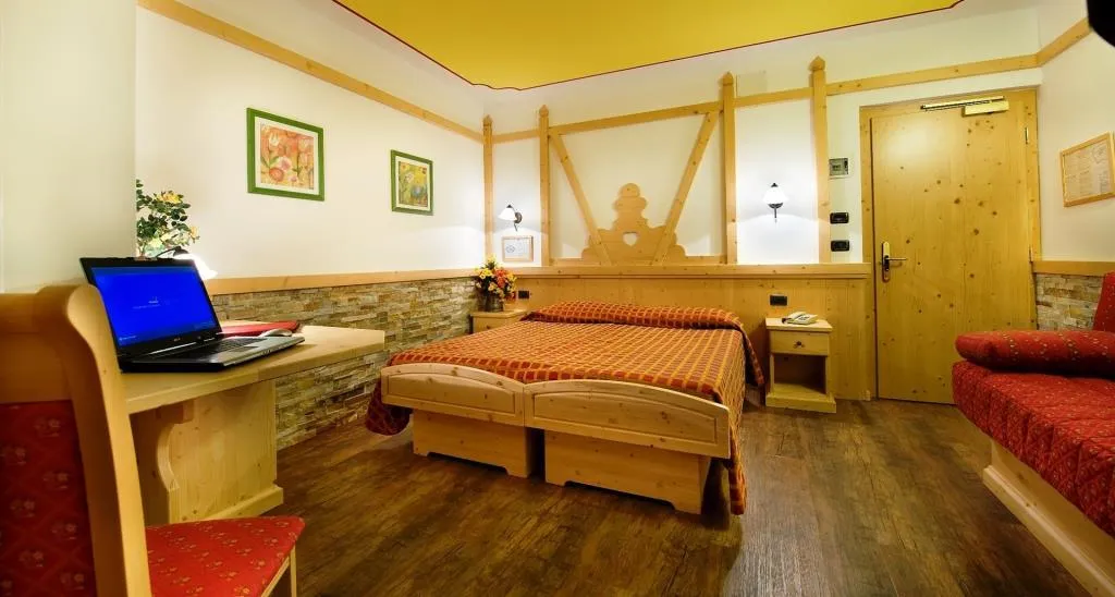 Hotel Adamello