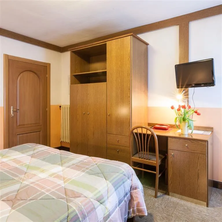 Hotel Edelweiss