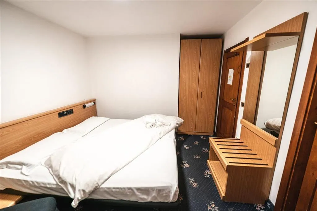 Hotel Renzi