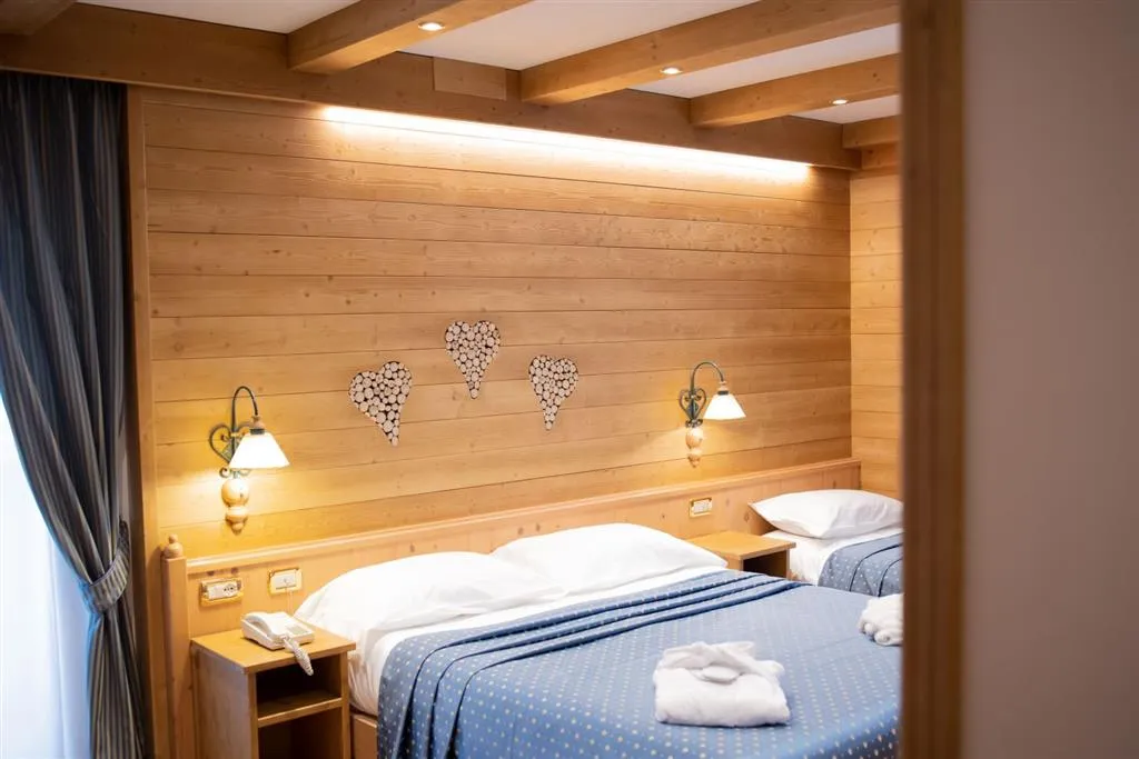 Hotel Posta (Forni di Sopra)