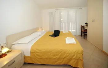 Hotel Bucaneve
