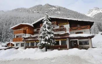 Hotel Bucaneve