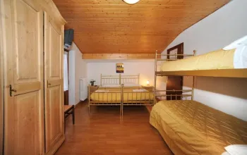 Hotel Bucaneve