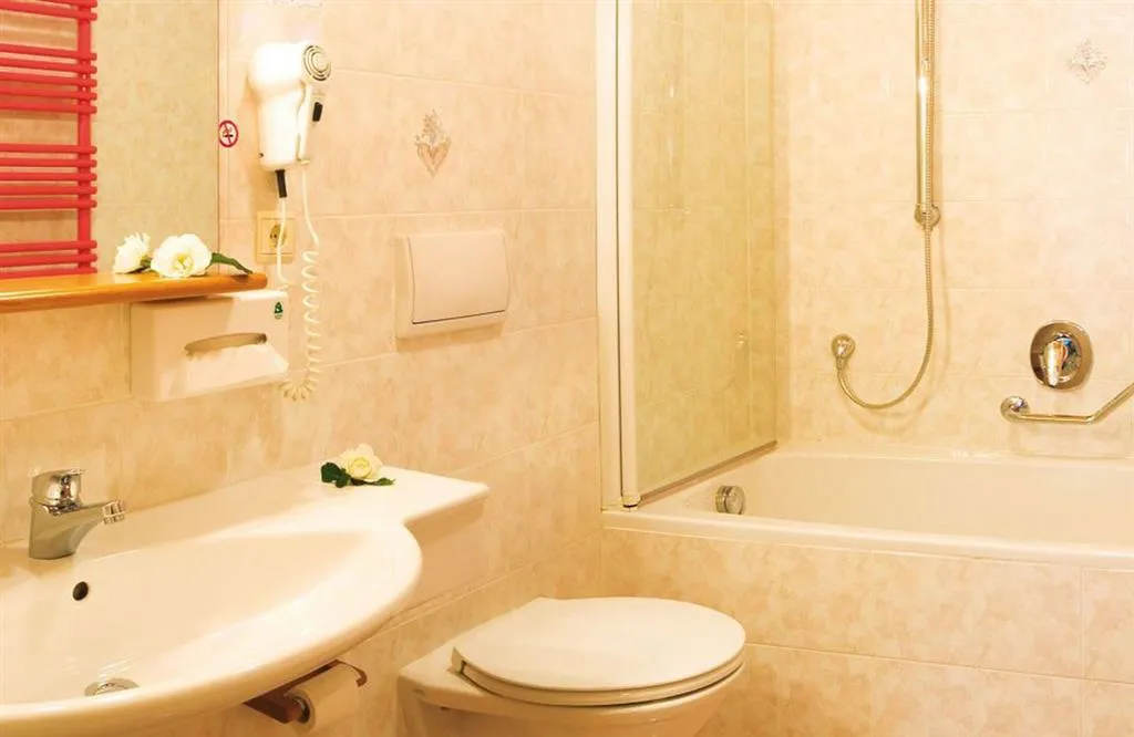 Hotel Mirabell Alpine Garden Resort & Spa