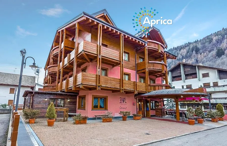 5denní zájezd (denní přejezd) s dopravou, polopenzí a skipasem v ceně – hotel Arisch