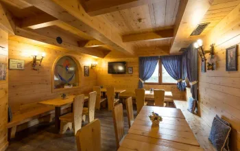 5denní zájezd (denní přejezd) s dopravou, polopenzí a skipasem v ceně – hotel Arisch