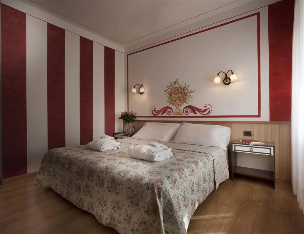 5denní zájezd s dopravou, polopenzí a skipasem v ceně – hotel Miralago