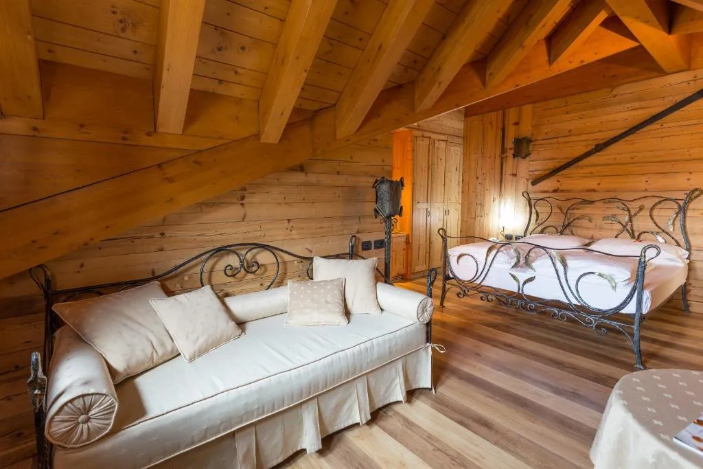 6denní velikonoční zájezd s polopenzí a skipasem – hotel Arisch