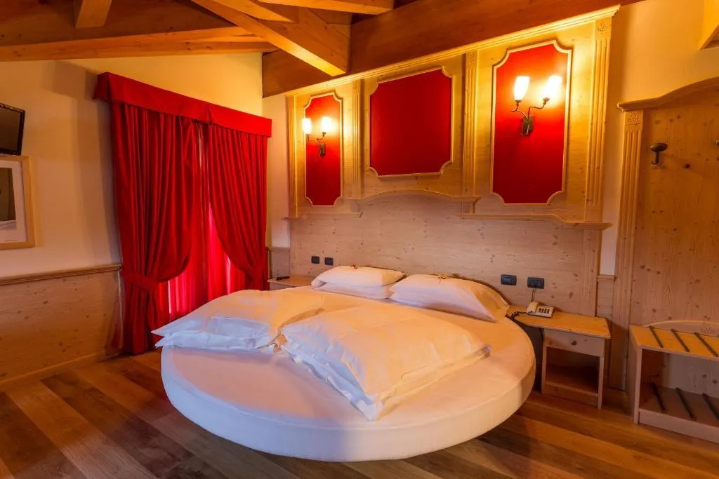 6denní velikonoční zájezd s polopenzí a skipasem – hotel Arisch