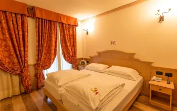 6denní velikonoční zájezd s polopenzí a skipasem – hotel Arisch